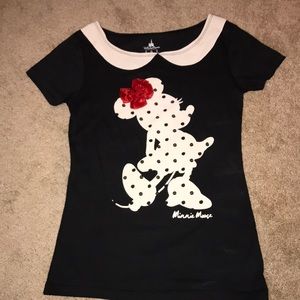 Women's XS Disney shirt.